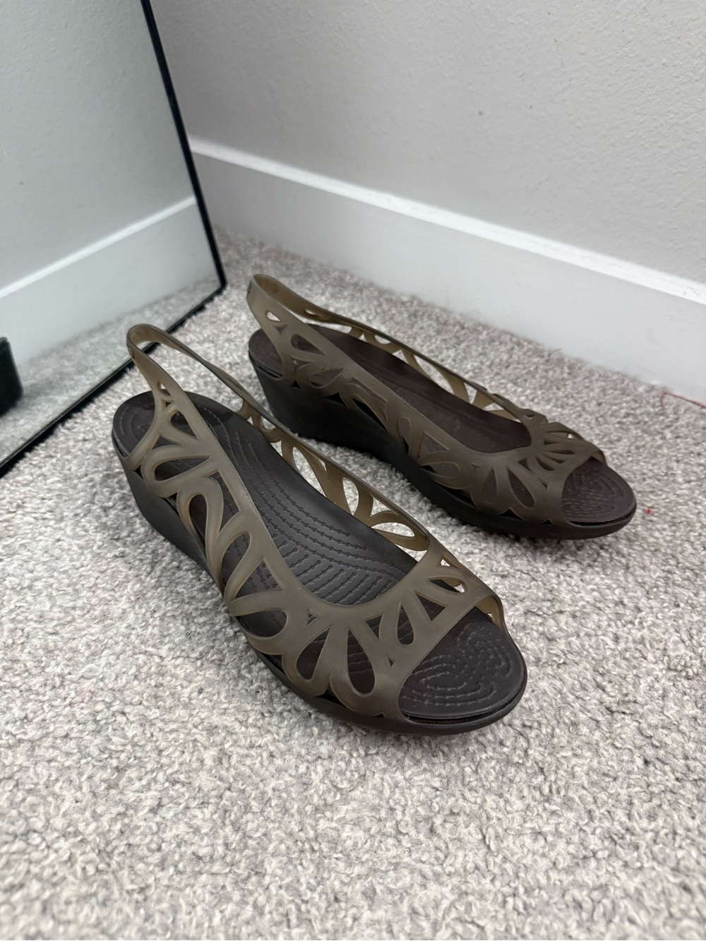 Crocs Adrina III Mini Wedge Peep Toe Cut Out Jelly Sandals Women’s Size 10